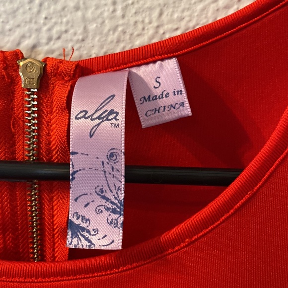 Alya red cutout dress size small - Picture 3 of 7